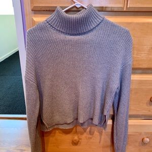 Light grey cropped turtleneck